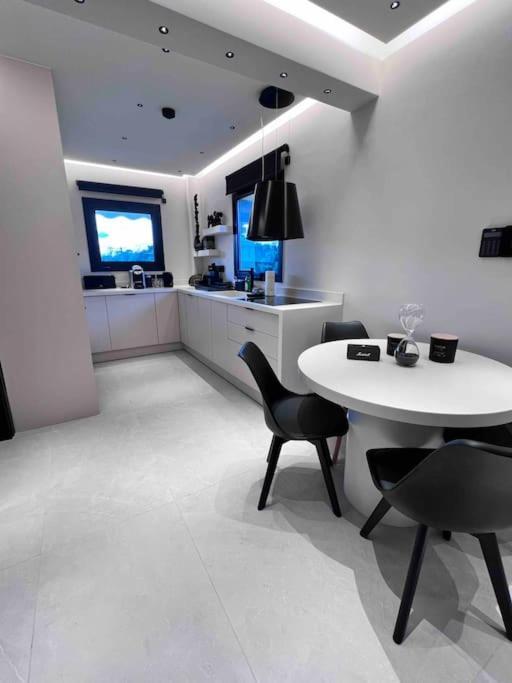 Lagonisi 2 Bedroom Luxury Apartment By The Sea! Экстерьер фото
