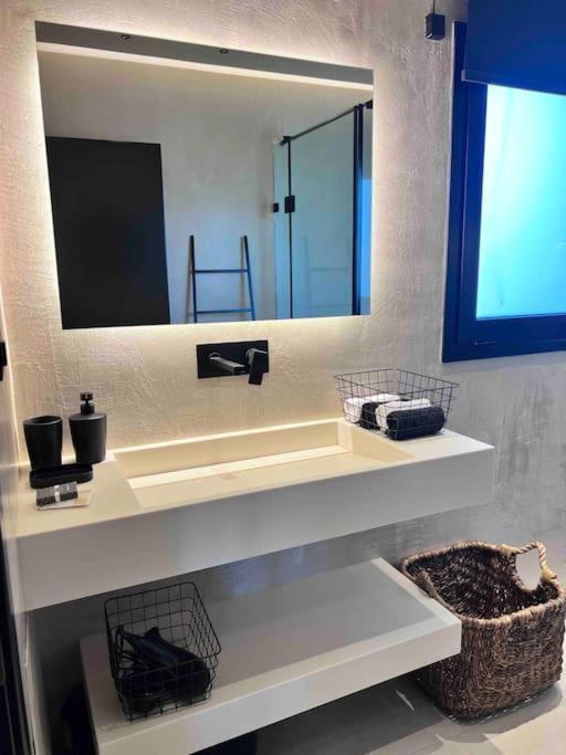 Lagonisi 2 Bedroom Luxury Apartment By The Sea! Экстерьер фото